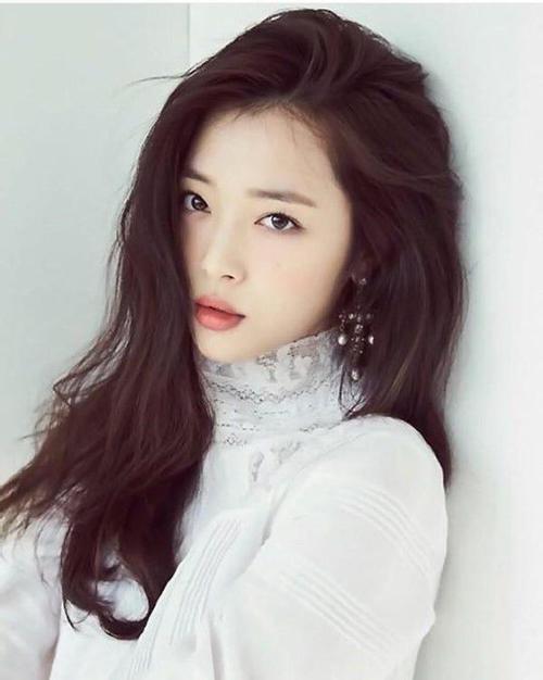 崔雪莉以票位第一被希望少玩sns,网友:看崔雪莉的sns下肢瘫痪