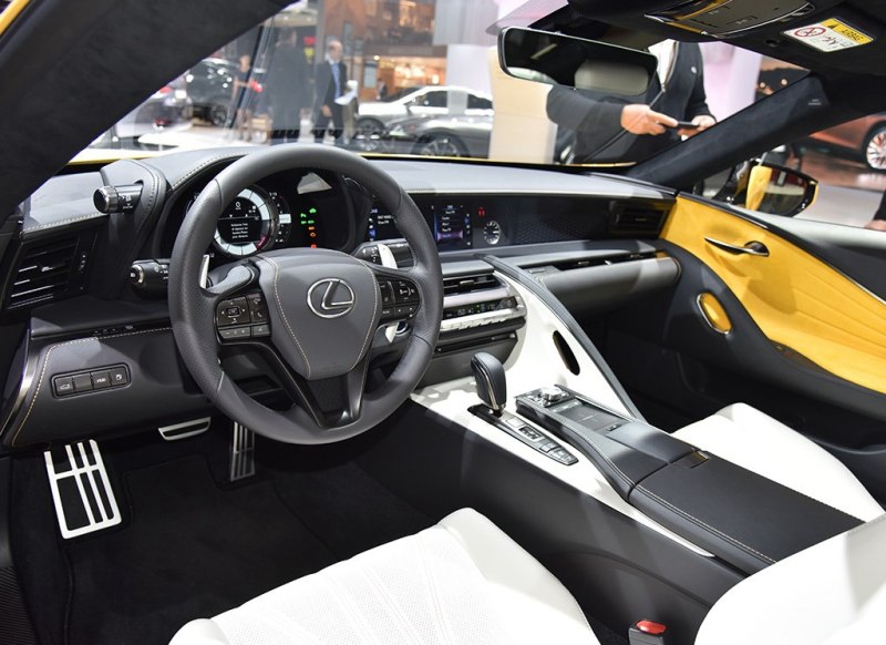 雷克萨斯lc的赏析,设计非常潮流,看着就很帅气