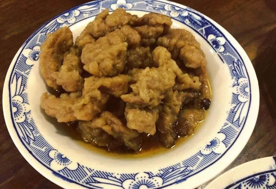 小酥肉 依旧是河南特色的扣碗,炸酥的肉上屉大火蒸熟,香酥,嫩滑,爽口.