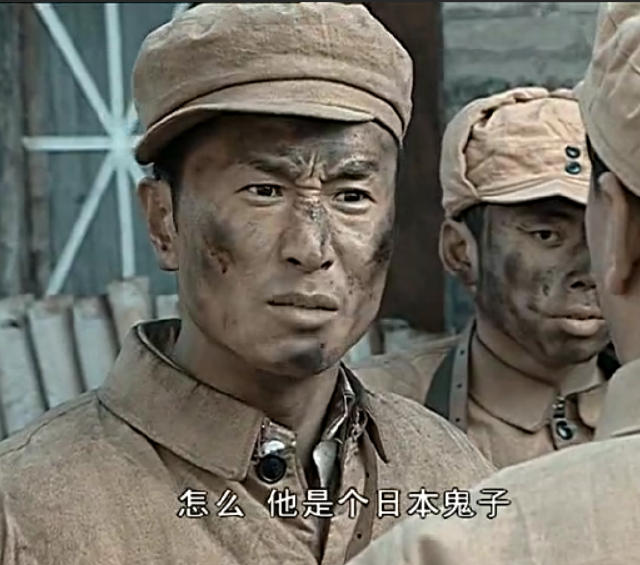 他对李云龙忠心耿耿,李平反后,他拿出几样东西,展示了李的荣耀