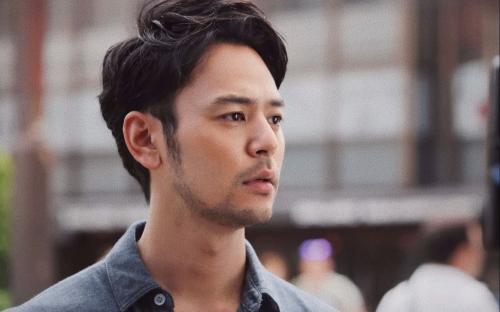 唐人街探案2中最后天台大喊太难了是谁?