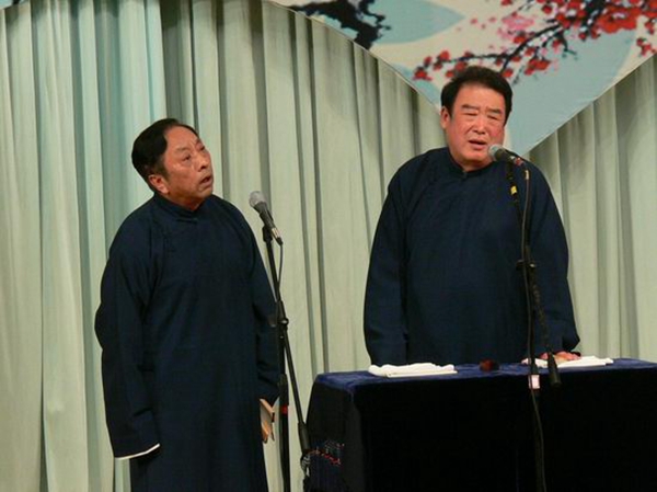 他们同是相声大师赵佩茹门下高足,可惜代表作《两面人》都有瑕疵