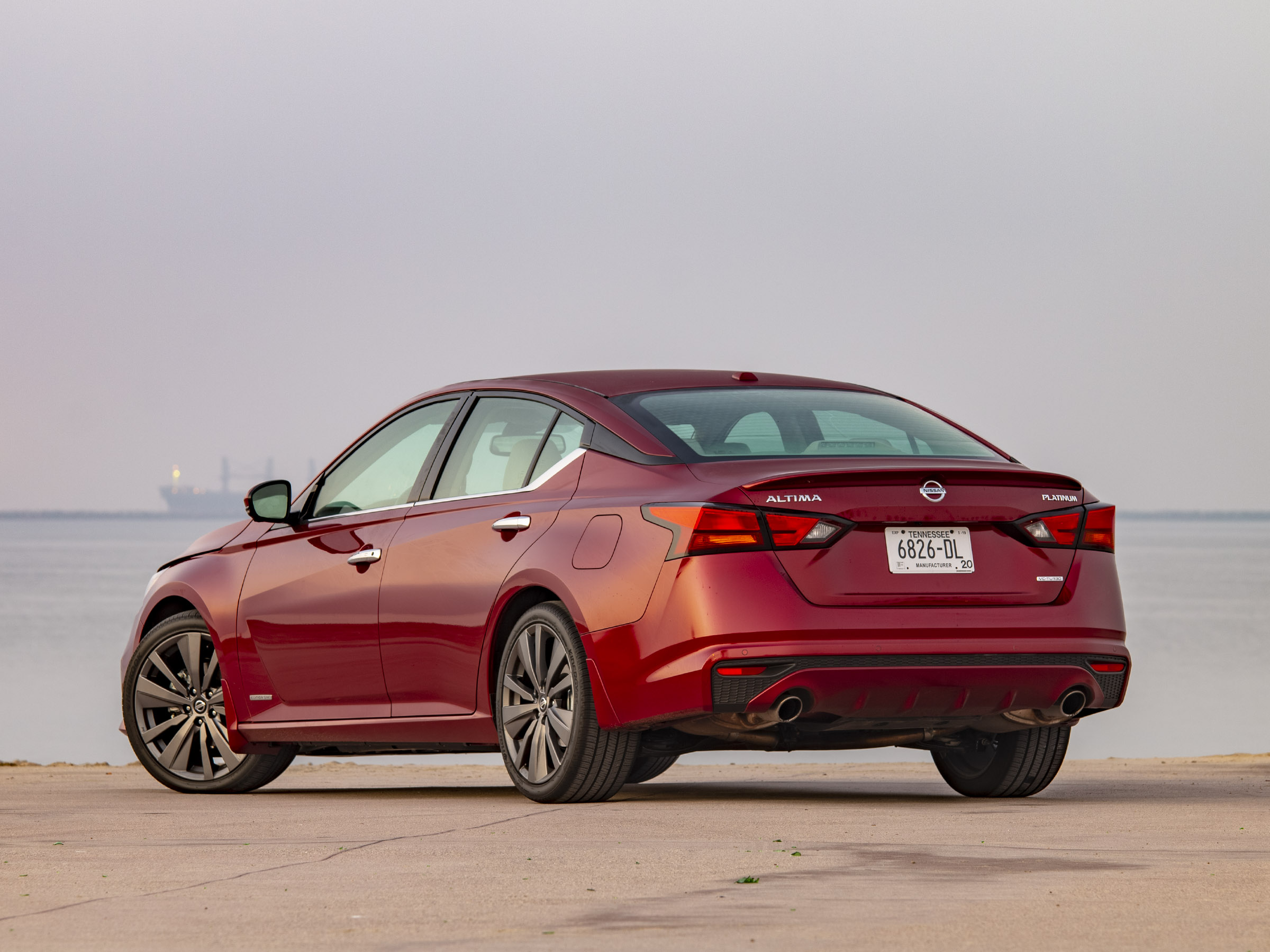 日产新天籁更名altima,马力更强 更安静 更省油 首次加入4驱