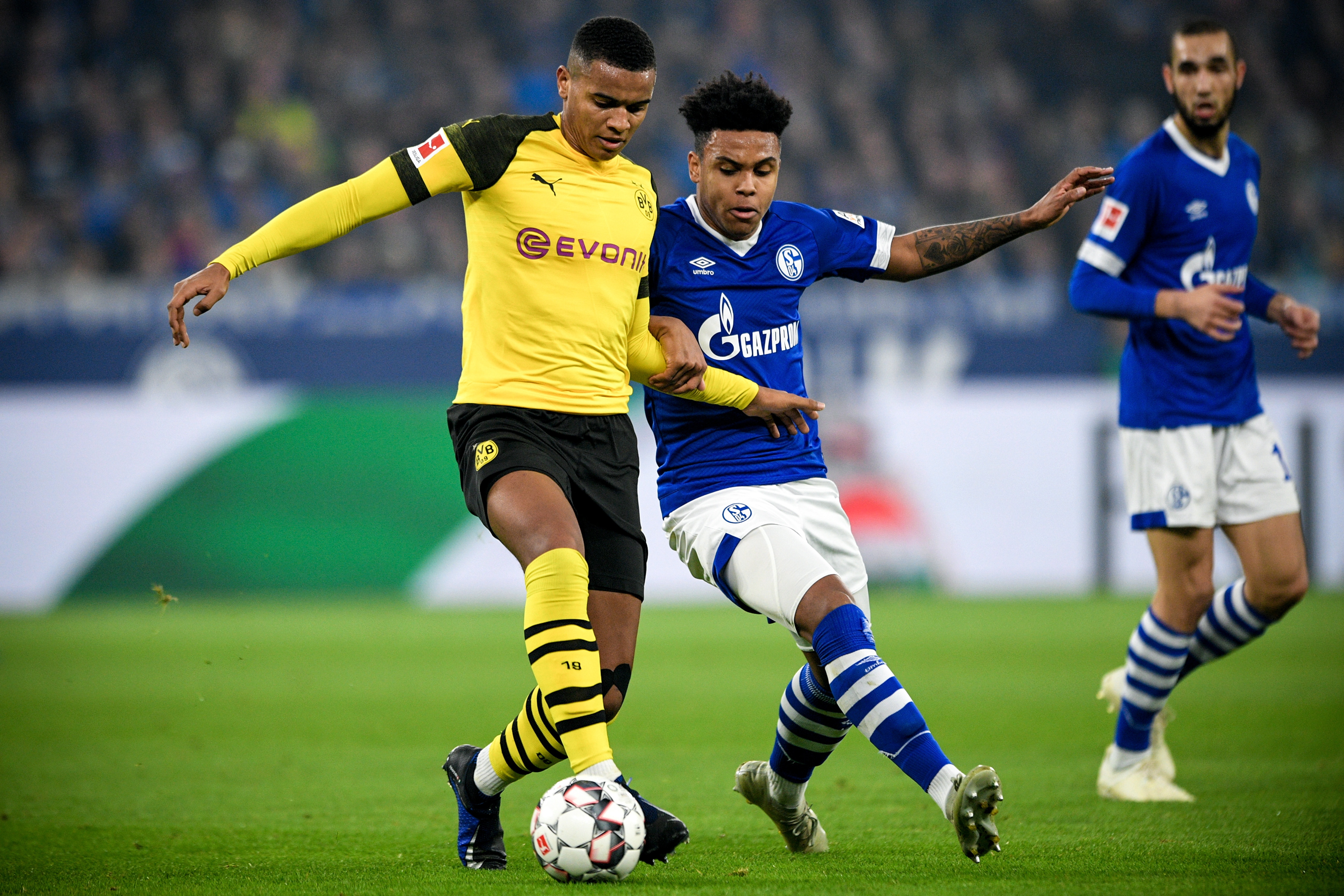 足球——德甲联赛:多特蒙德胜沙尔克04