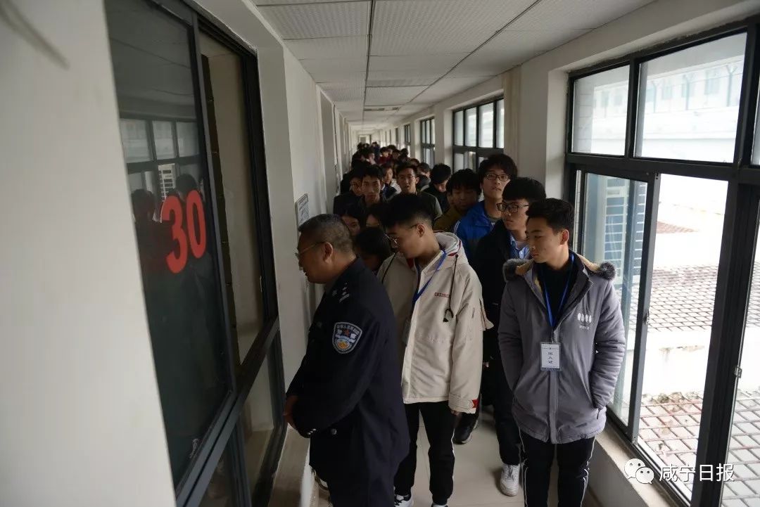 毒品,枪械……今天,咸宁50名大学生集体进了看守所