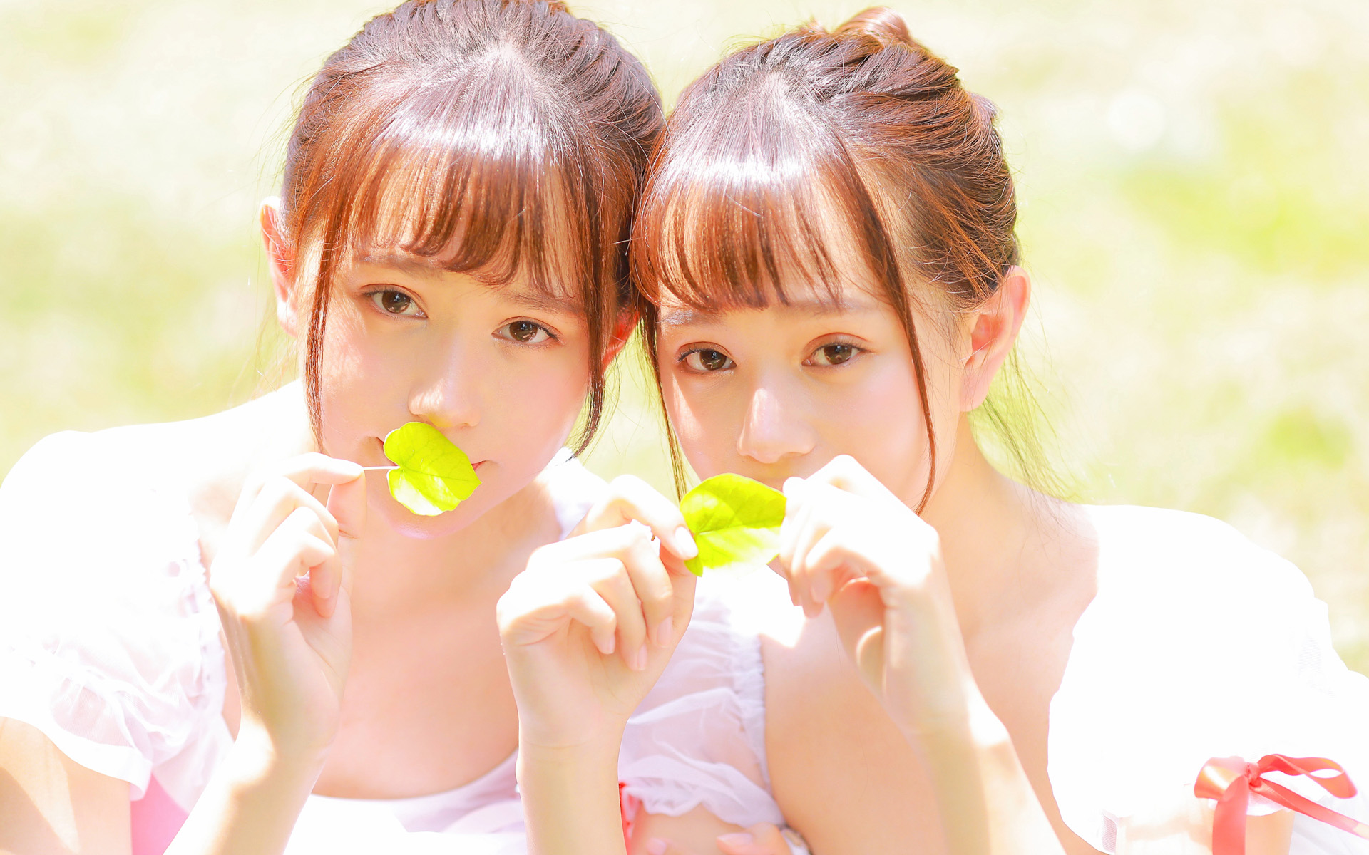 女朋友双胞胎什么感受?网友:就怕回家认错人!