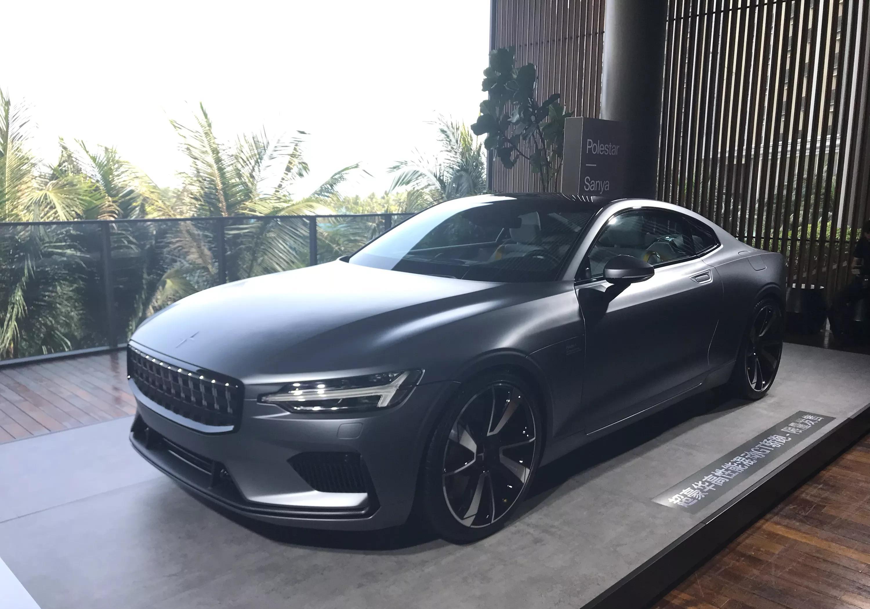 沃尔沃"北极星"国内亮相!全碳纤维车身,双门四座轿跑!