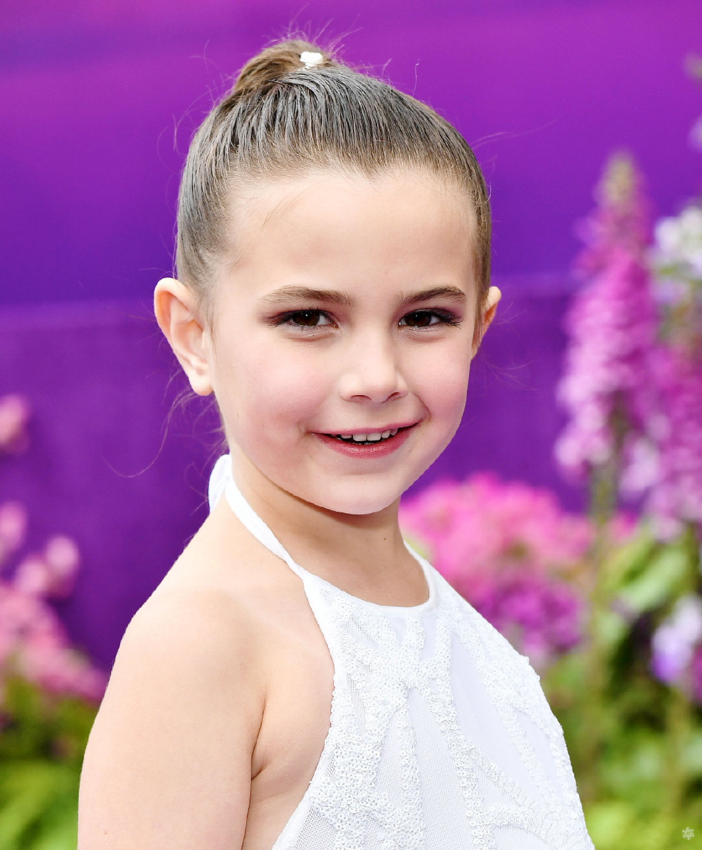 钢铁侠女儿莱西·拉比现身红毯!"爱你三千遍"的小女孩太可爱了