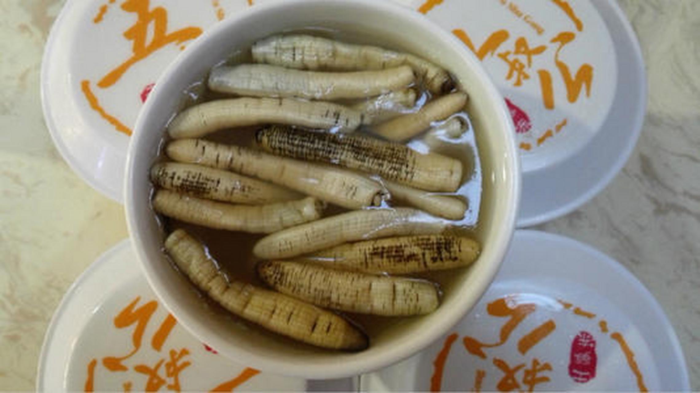 土笋冻,是发源于福建泉州的特色食品,是一种由特有产品加工而成的冻品