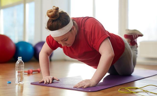 拍打腹部可以减肥吗?能有效减肥的,可能还是这4件事