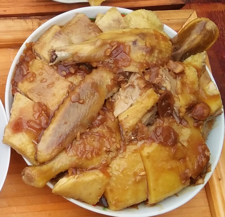 广东农村酒席硬菜来袭,让人垂涎三尺,吃不完还能打包走