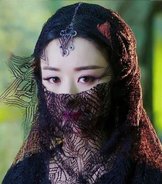 古装蒙面女星,惊艳的是眼睛!不止鞠婧祎,她的造型丑却怦然心动
