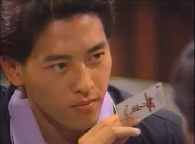 经典电视剧《胜者为王》雪莉风情万种,吴绮莉俏皮可爱