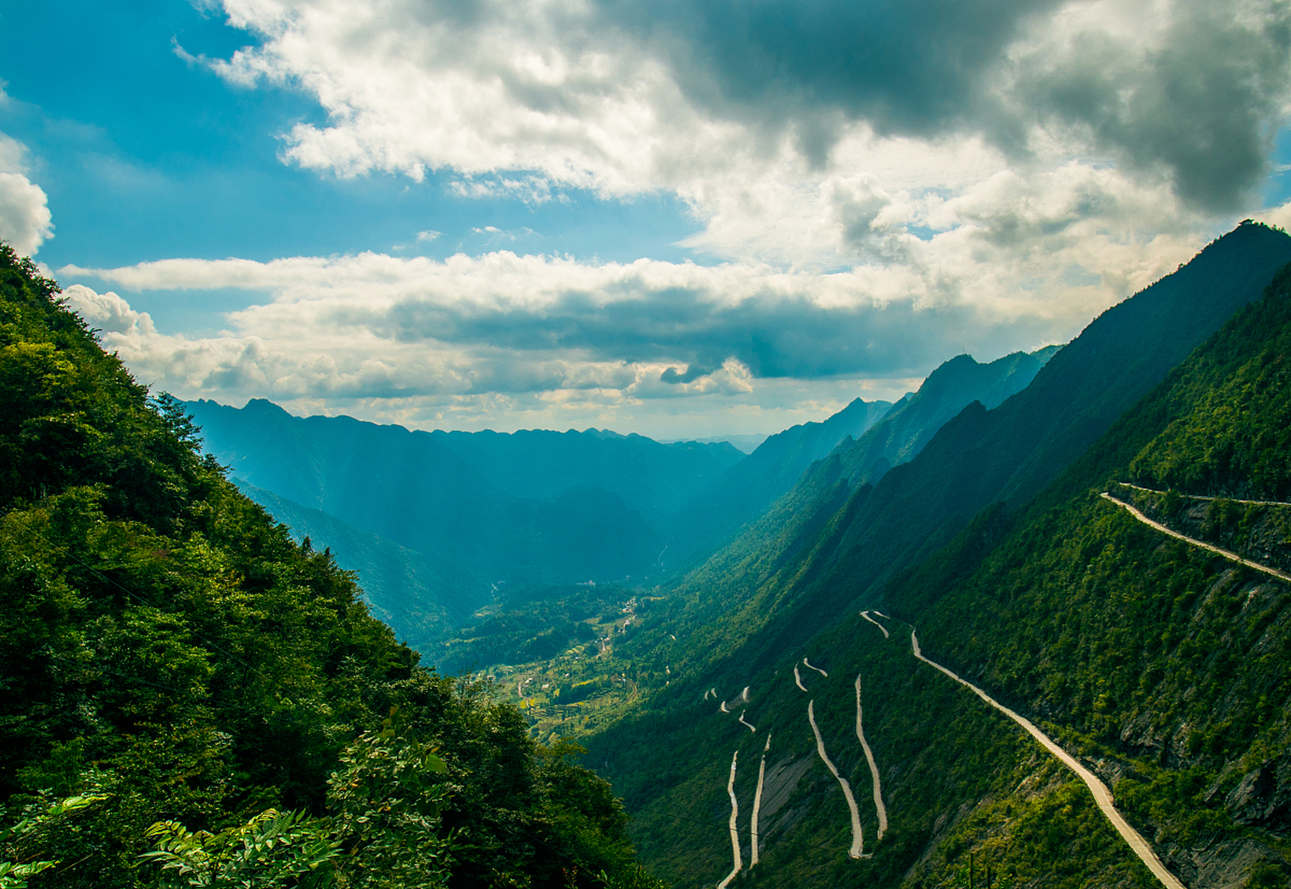 山川毓秀图片