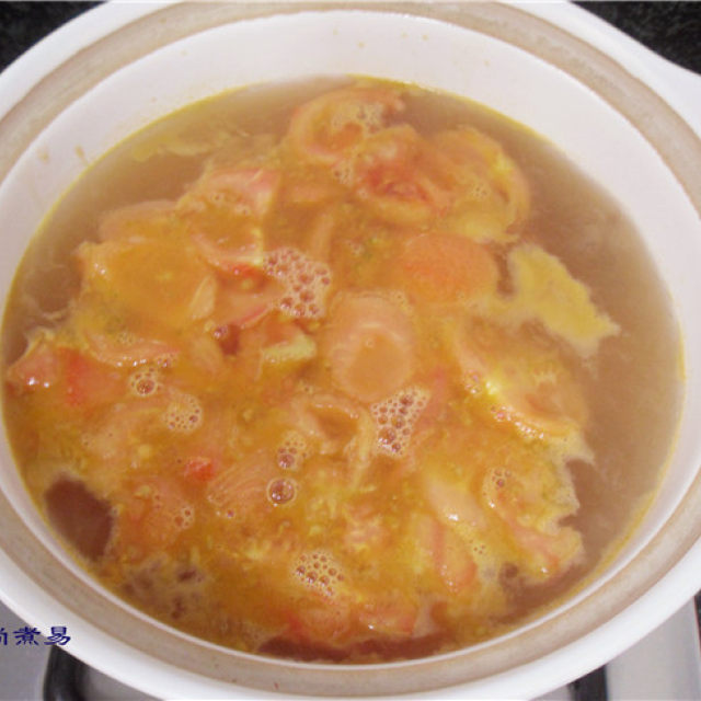 番茄鸡蛋火腿汤,香味浓郁,口感细腻,酸甜开胃太好喝