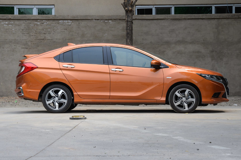 领略一款东风本田-竞瑞的外观之美