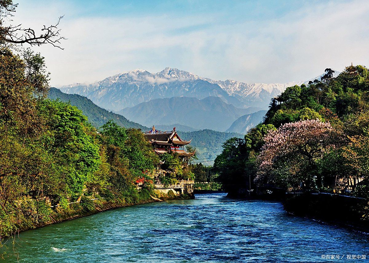 青城山都江堰:探秘千年古韵,尽享自然奇观!