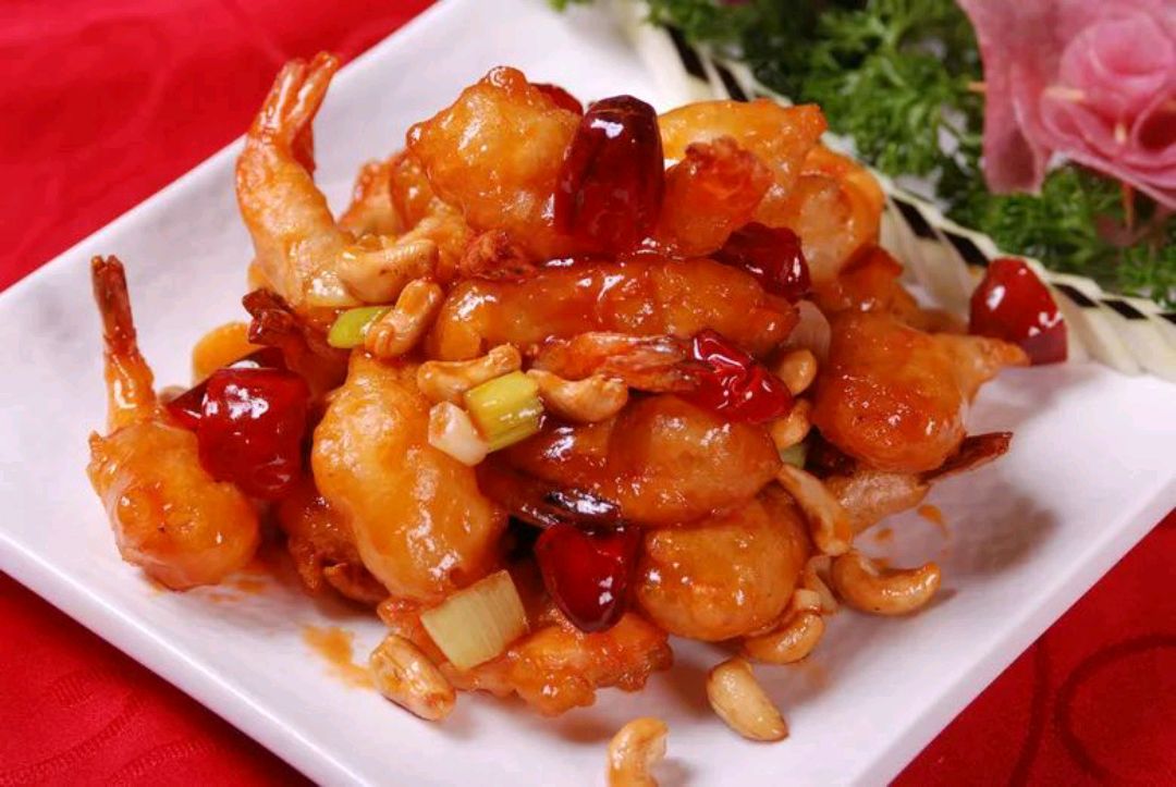 比宫保鸡丁更诱人的宫保虾球,酸甜鲜嫩,一口一个