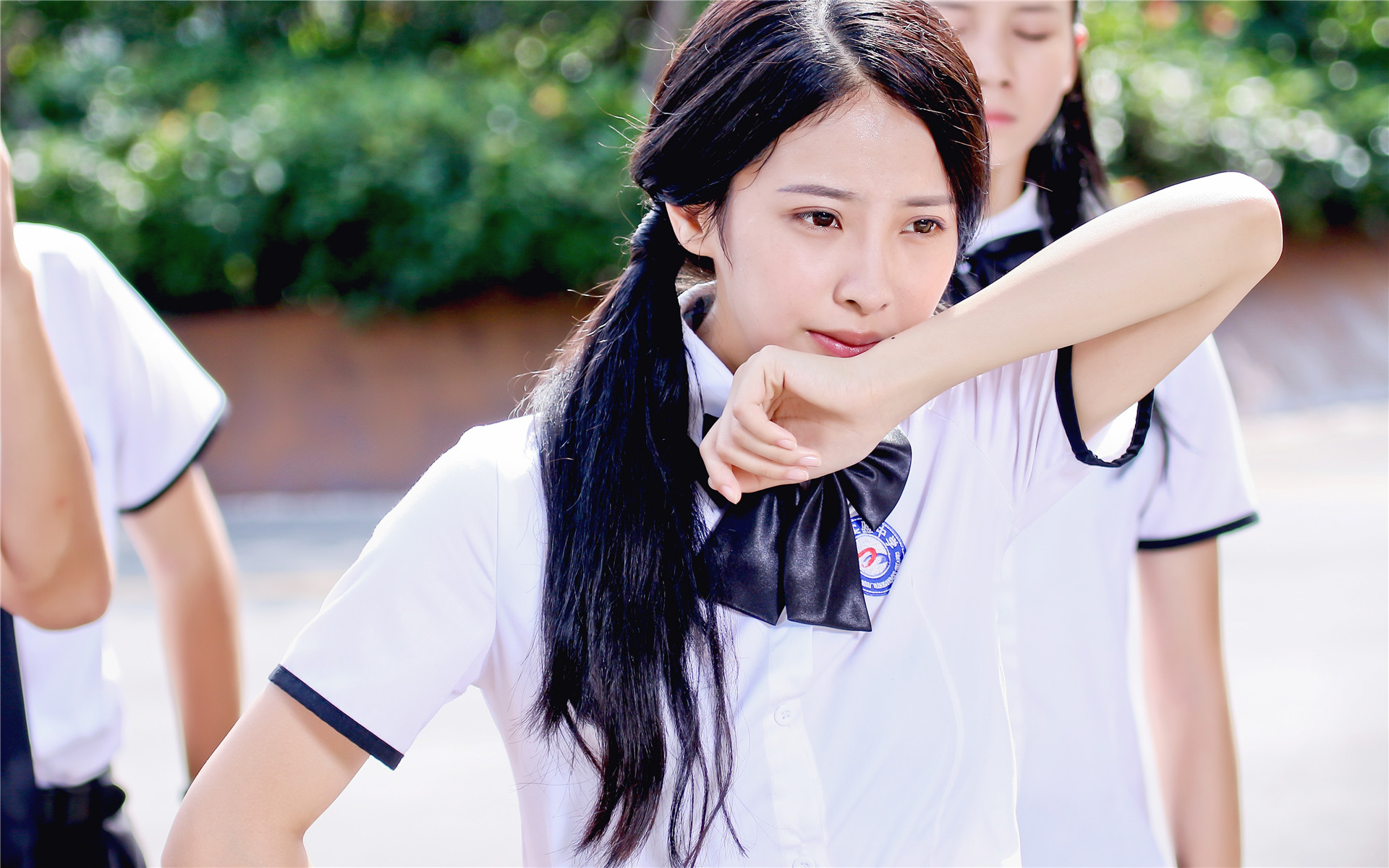 胡歌的《旋风十一人》中,有好几位高颜值美女,梁洁陈瑶都在其中