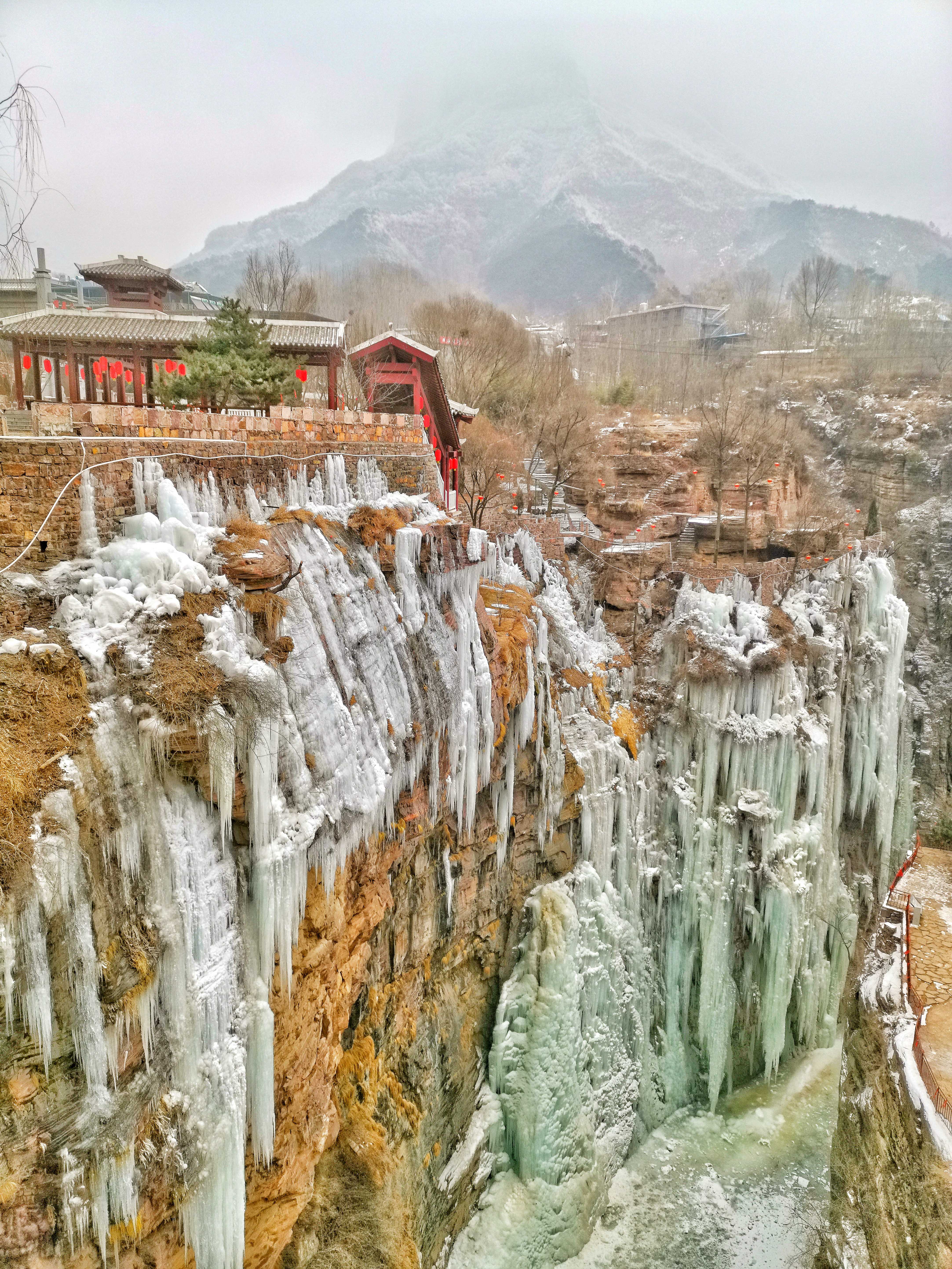 不登王莽嶺,豈識太行山?為了驗證此說法,冒雪探尋太行雲頂!