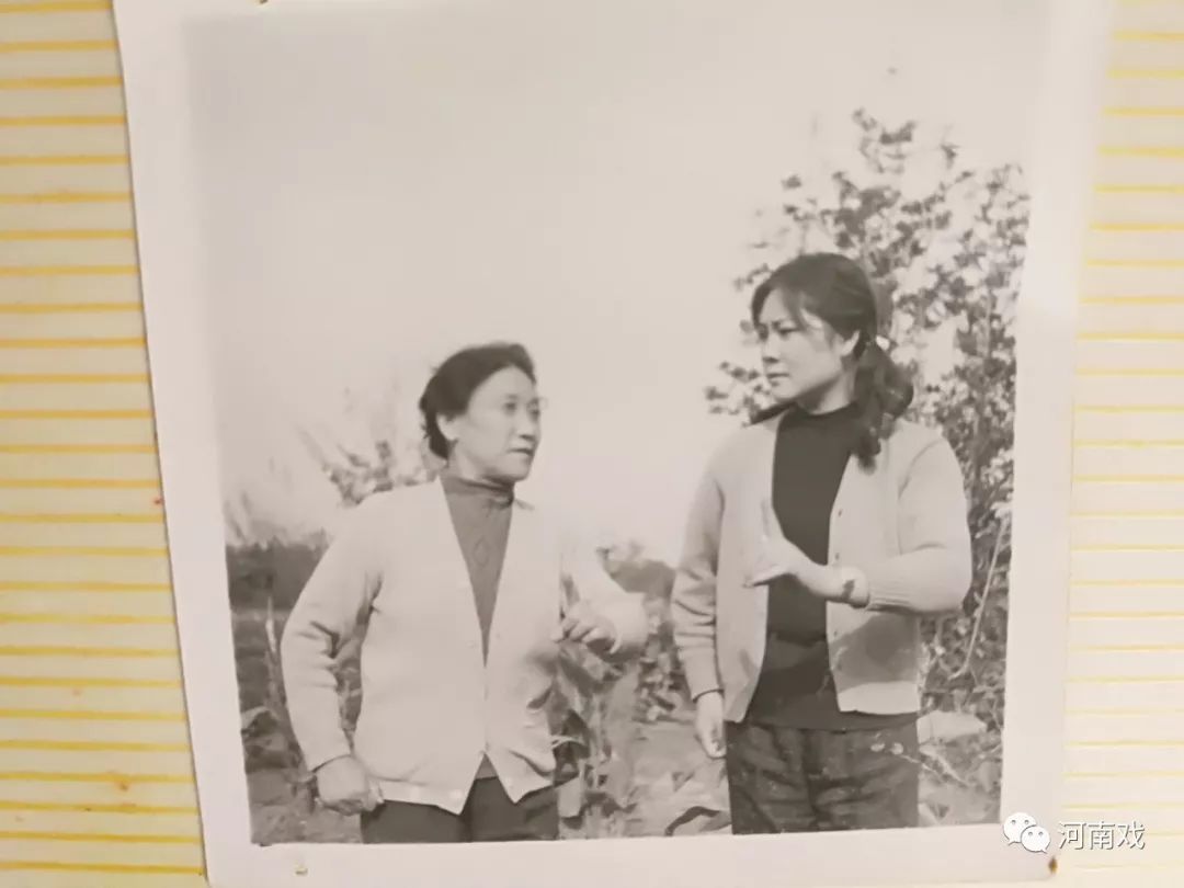 薪火相传||申凤梅弟子,义女李娟喜收12位新徒