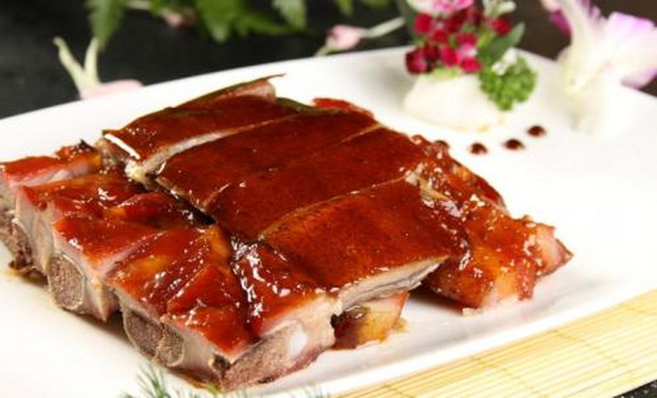 百城百味#香港:烧腊,烧腊包括烧鹅,乳鸽,乳猪,烧以及一些卤水菜式.