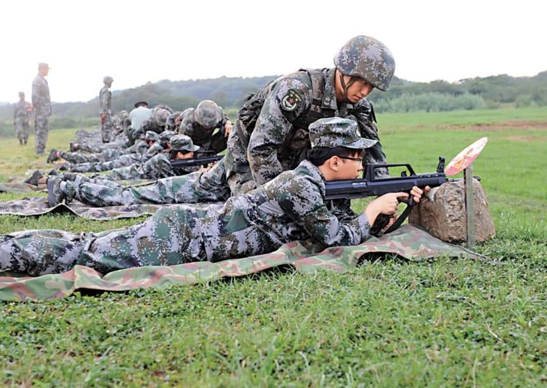 联合国为中国军人送祝福:感谢中国为和平做出贡献,点名批评川普