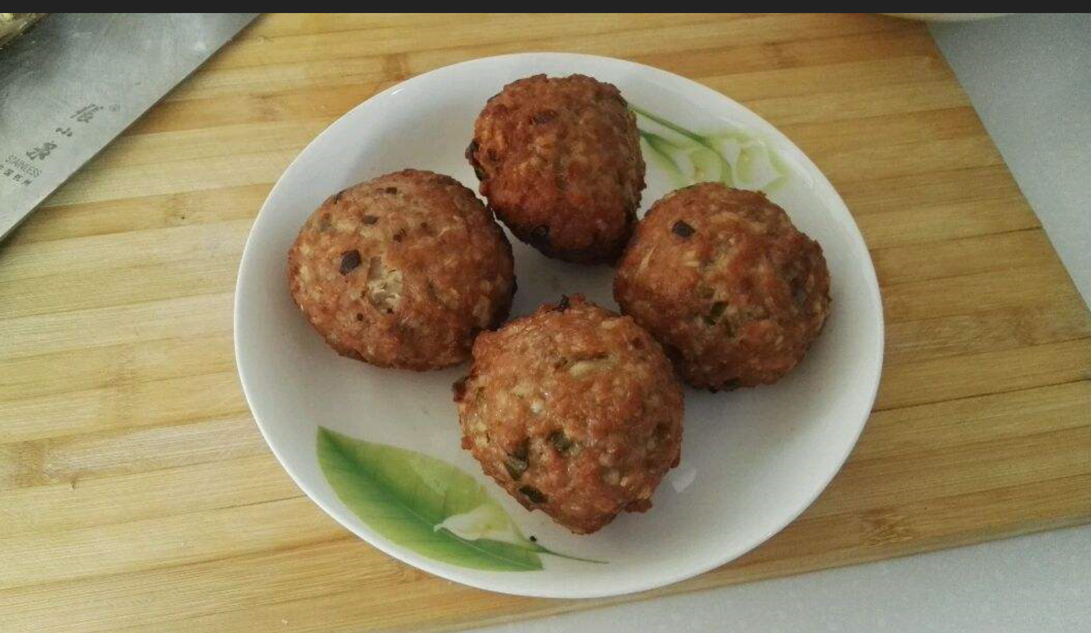 品尝美味四喜丸子,制作地道家常菜,感受丸子魅力