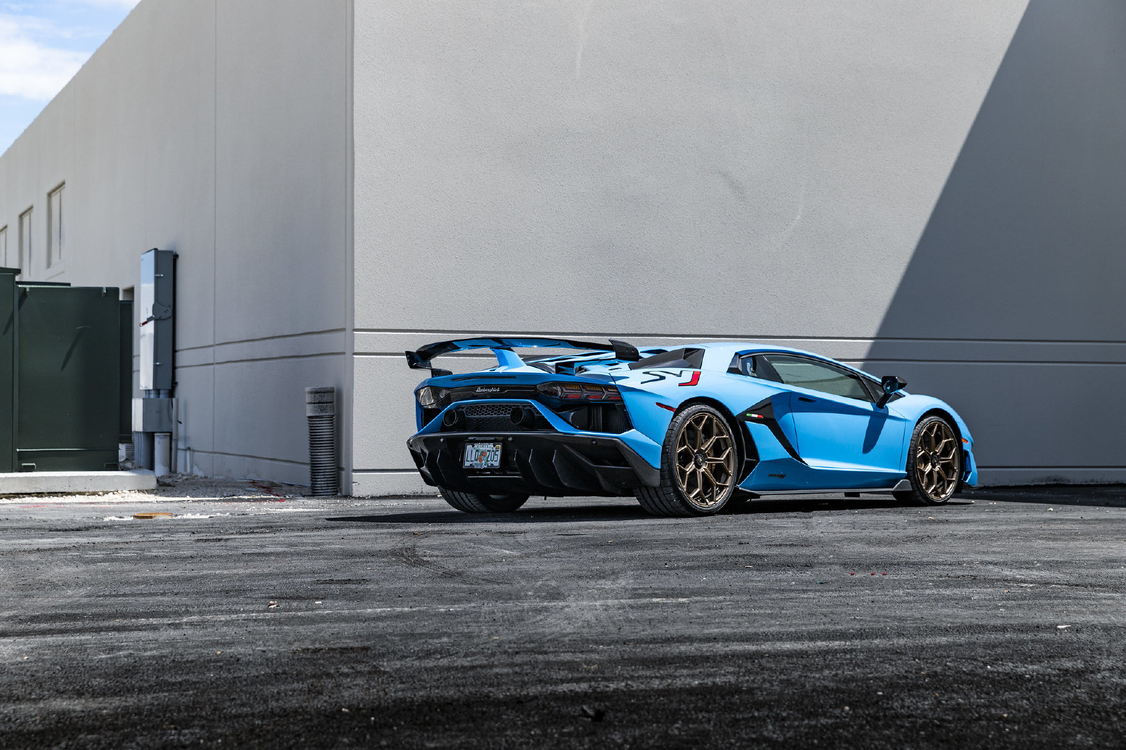 蒂芙尼蓝埃文塔多svj,美感爆棚!