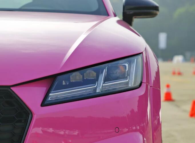 粉红少女心——奥迪tt rs 外观高清实拍鉴赏 一起了解一下