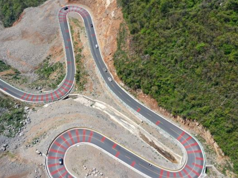 湖北又现"s"形弯路,让女司机重回科目二,现却成网红打卡圣地