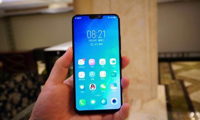 有刘海更有下巴!vivo x21屏占比高于iphonex惹争议