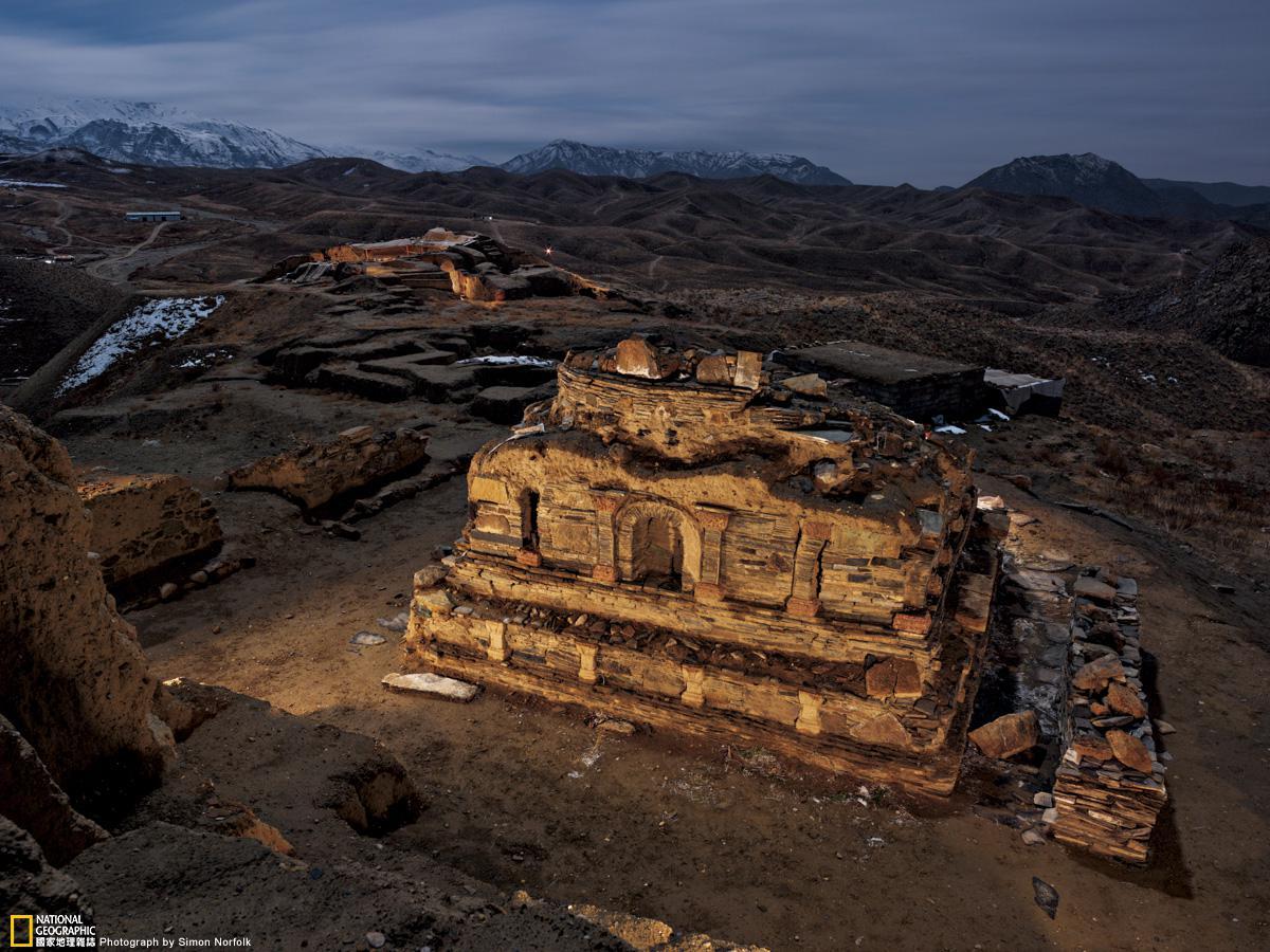 中亚古老文明艾娜克佛教遗址抢救纪实