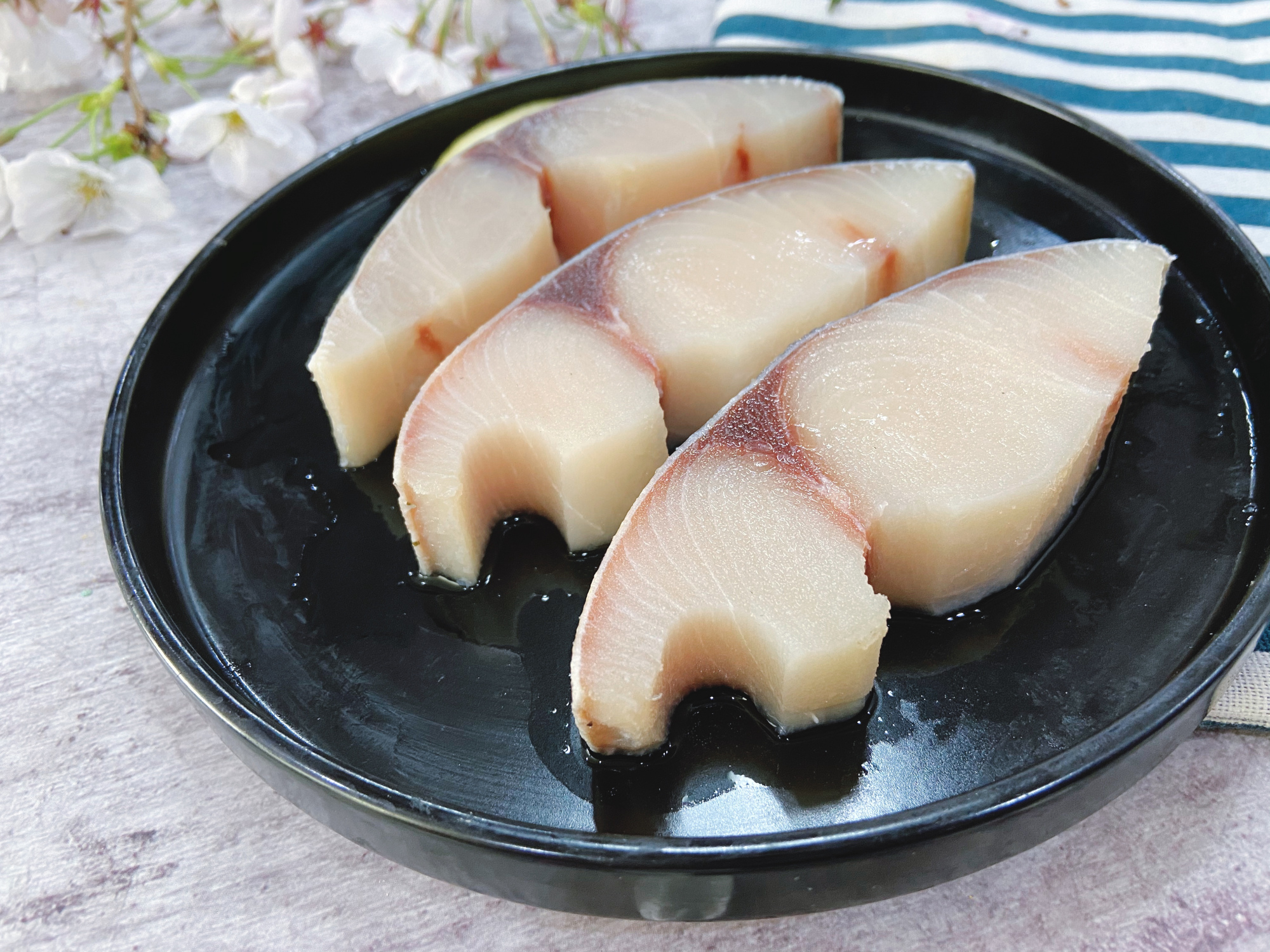 鬼头刀鱼配紫薯泥,软糯鲜香,你一定要尝尝