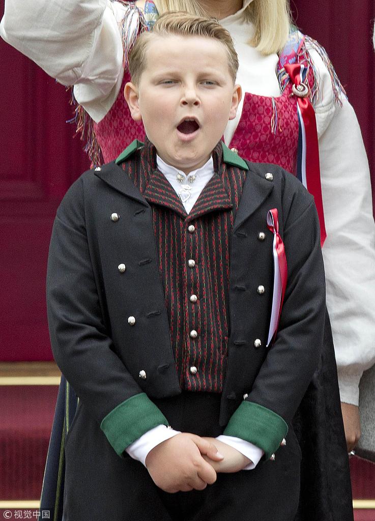 挪威"泥石流"小王子不"皮"了 "表情帝"转型走起高冷范