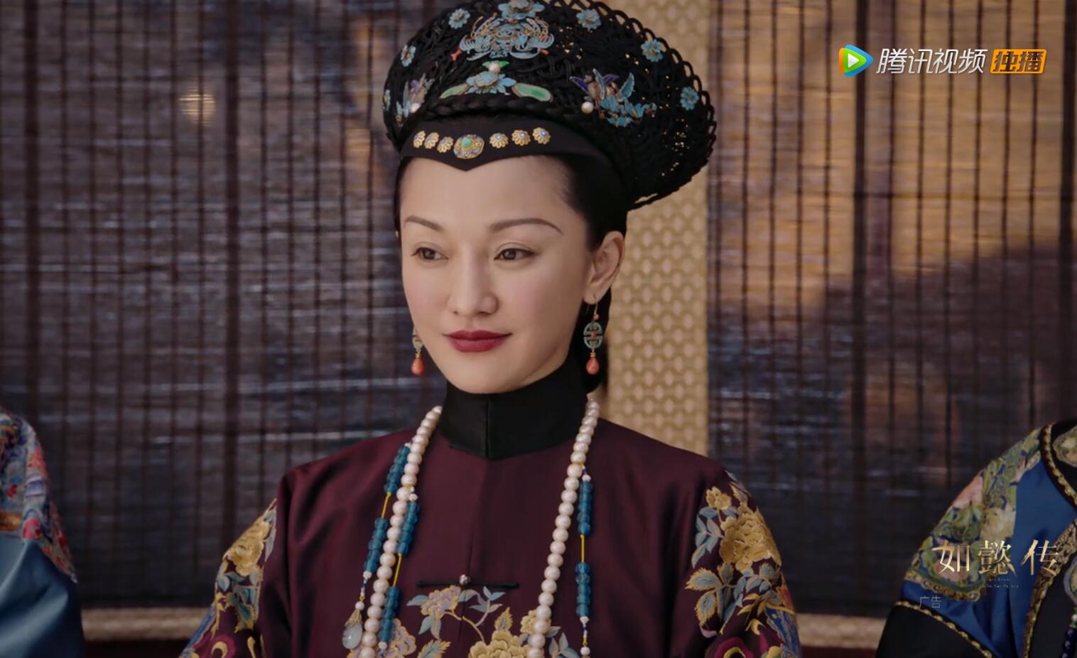 如懿传中周迅的钿子有6款,配抹额太老气,流苏垂落的金钿子最美