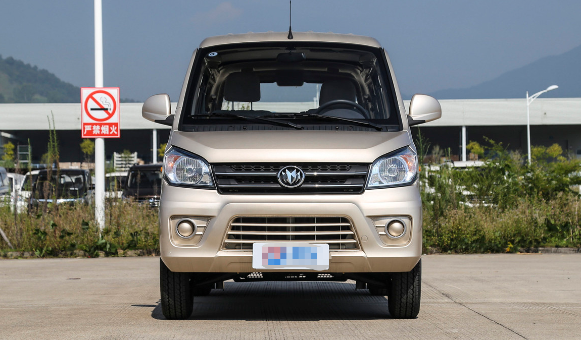 福汽启腾-启腾m70设计个性十足,跑起来很拉风