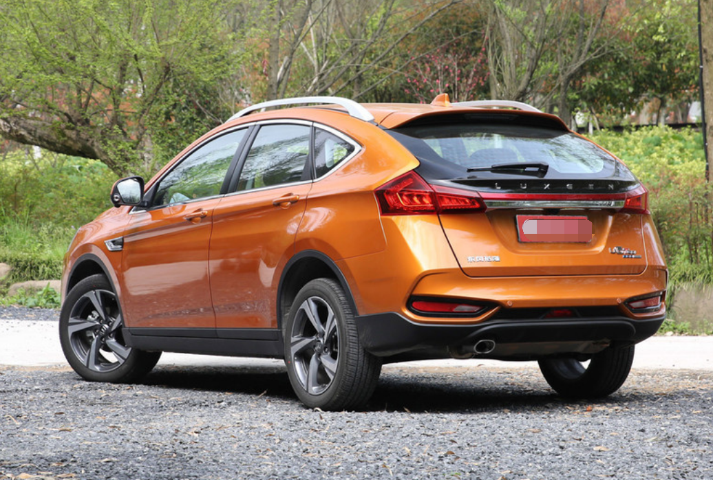 东风裕隆优6suv,整体手感不错,视觉上也运动感十足