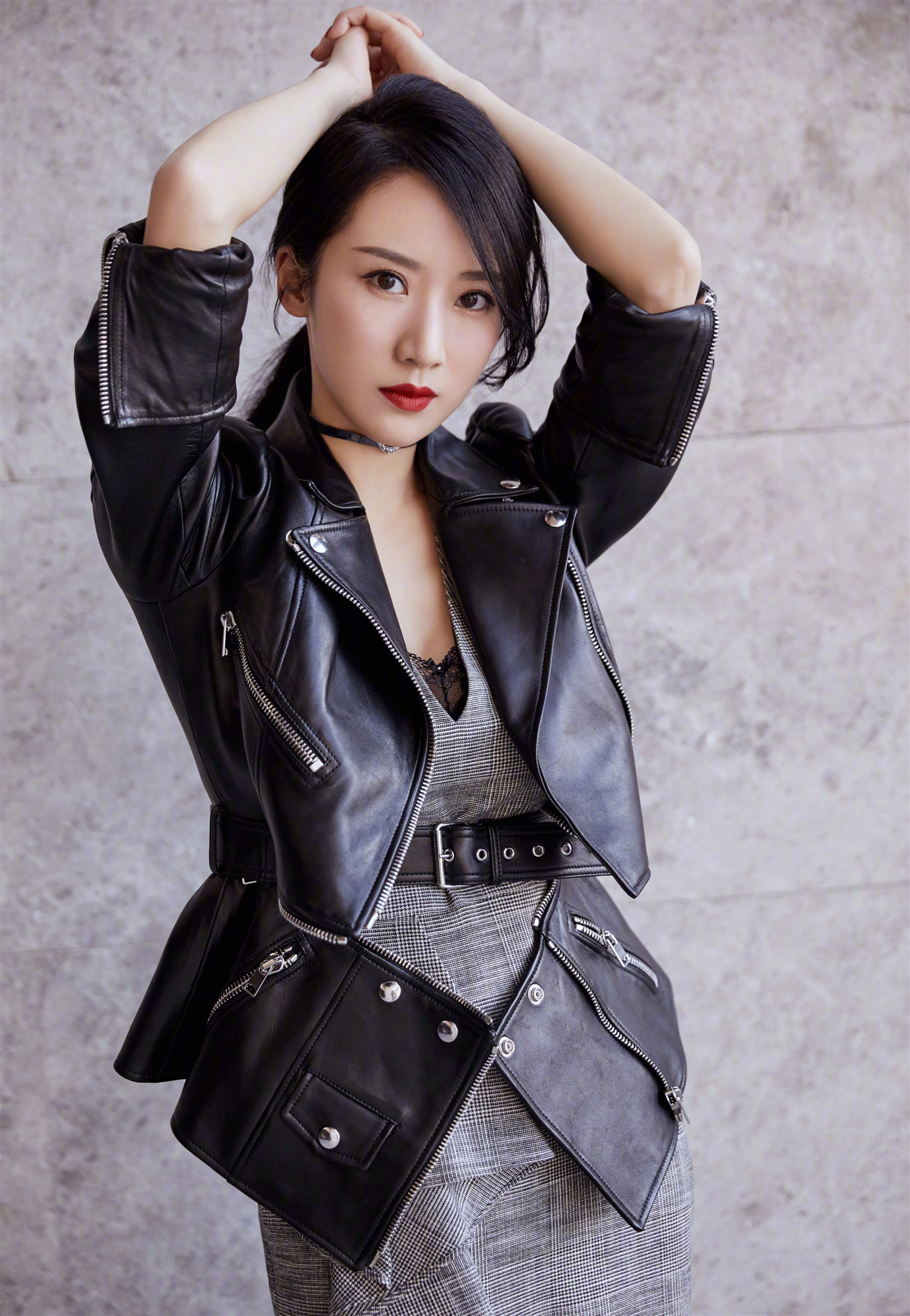 都挺好:豪门阔太李念自带私服进剧组,太过奢侈与剧中人物不符