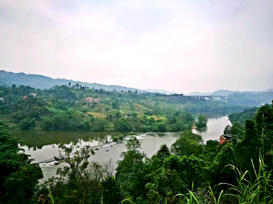 重庆长寿区一个镇,位于黄草山脚下,到涪陵李渡新城仅约10分钟