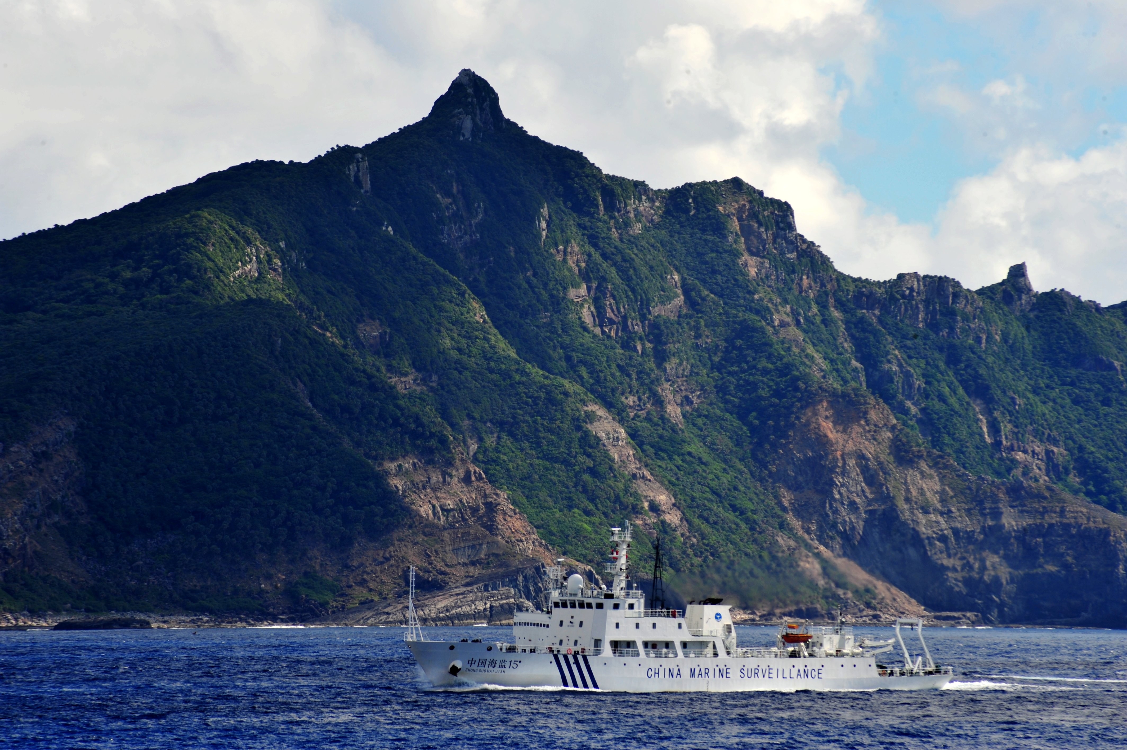 钓鱼岛领海巡航图片