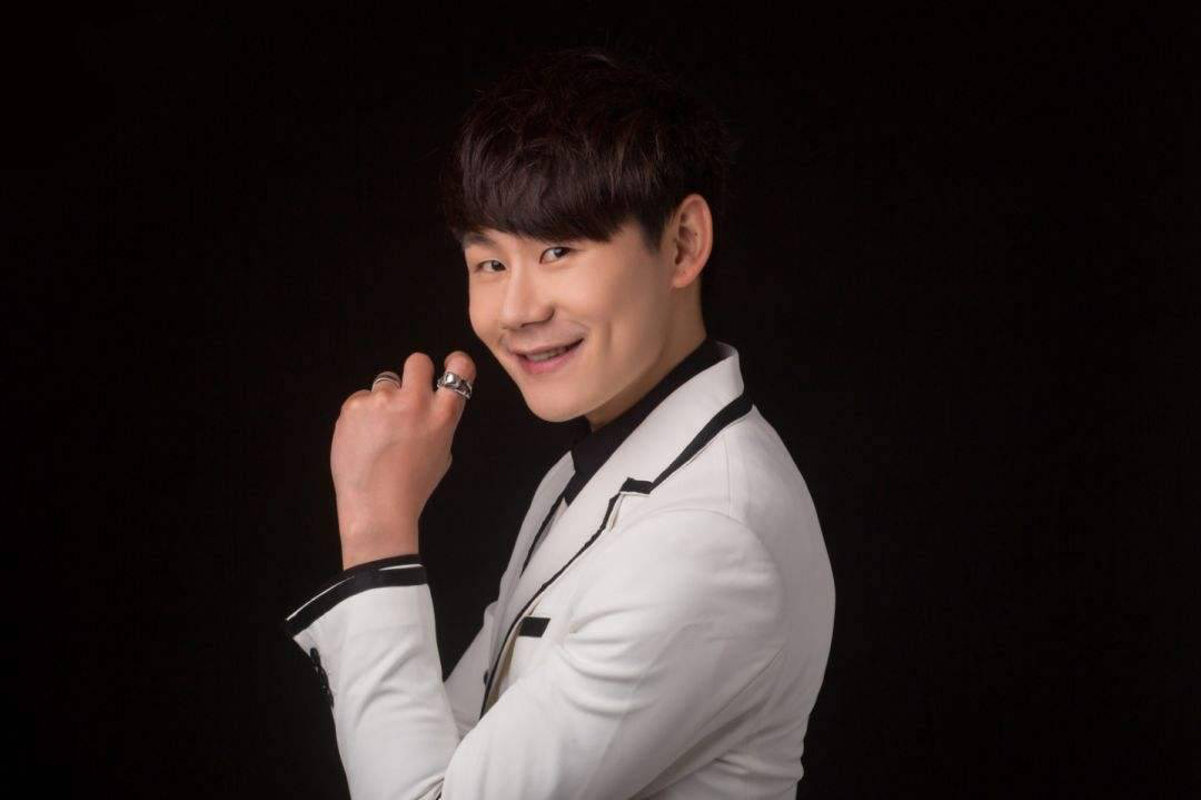 范一贤,一九八六年六月二十三日出生于福建省,中国内地演员,男歌手.