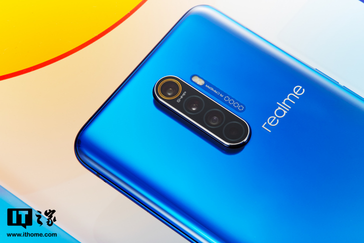 「it之家开箱」realme x2 pro图赏:深邃海蓝,个性logo