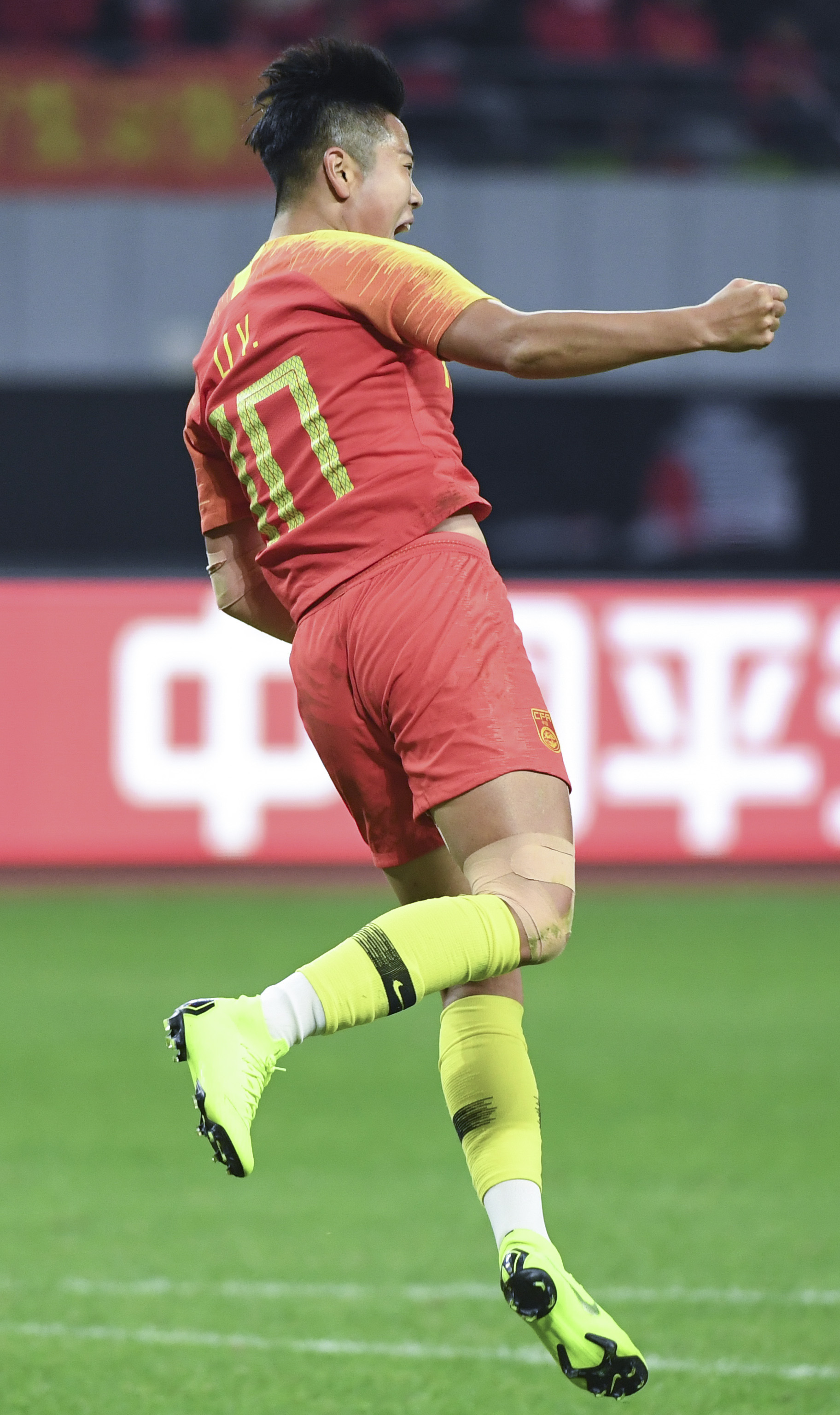 足球——国际女足锦标赛中国胜尼日利亚