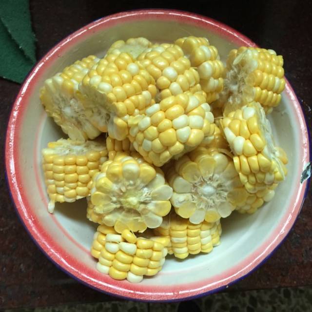 第3步,玉米切块.