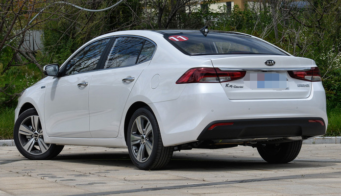 全新起亚凯绅,外观耐看,内饰奢华,价格还比帝豪便宜!