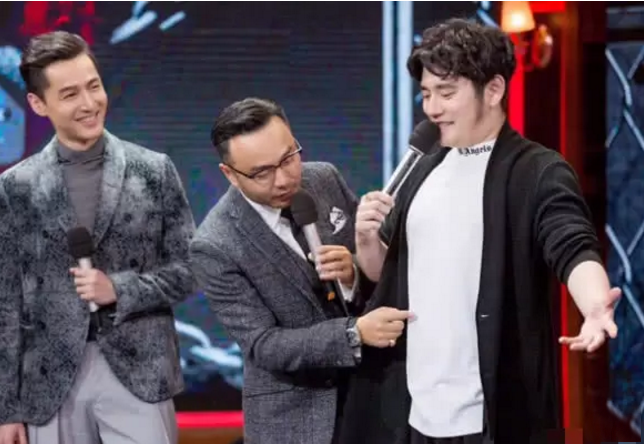 汪涵多次想撮合姜妍钱枫,姜妍终于正面回应,李菲儿忙转移话题!