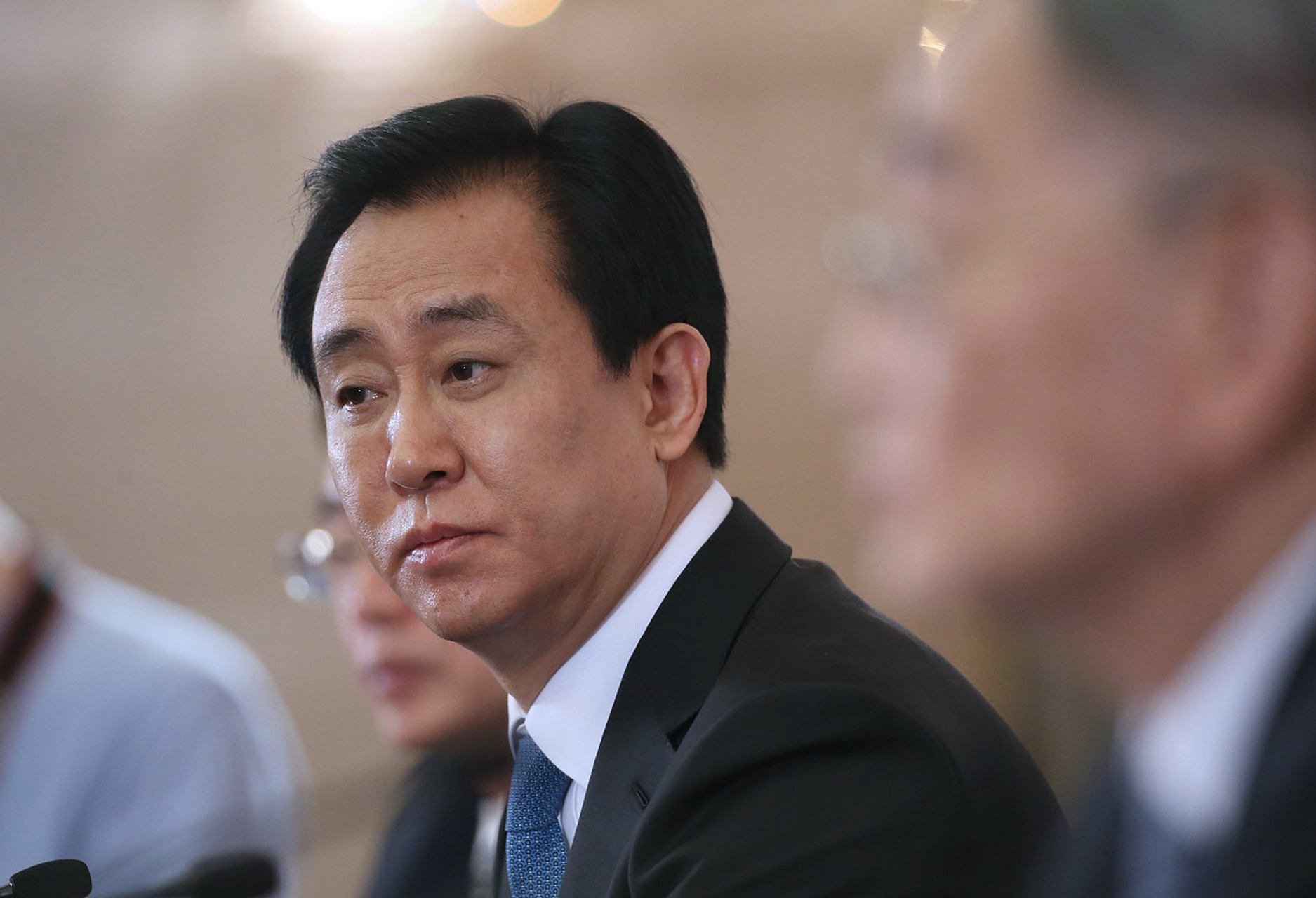 然而,随着恒大的爆雷,许家印的梦也随之破碎.