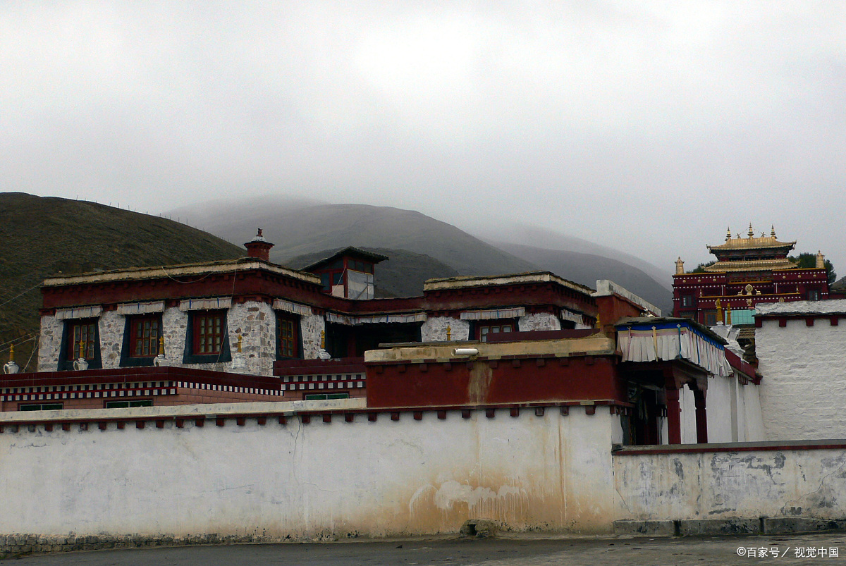 探访长青春科尔寺,也被为理塘寺,有着独特的魅力与人文