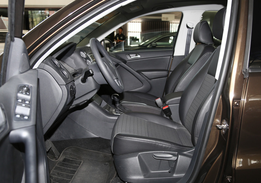 浅谈非常霸气的上汽大众途观 300tsi 自动两驱丝绸之路风尚版